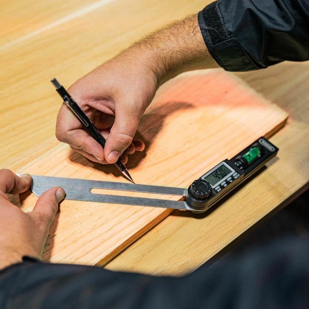 ANGLE-IZER® Digital T-Bevel with Bubble Level - Image 7