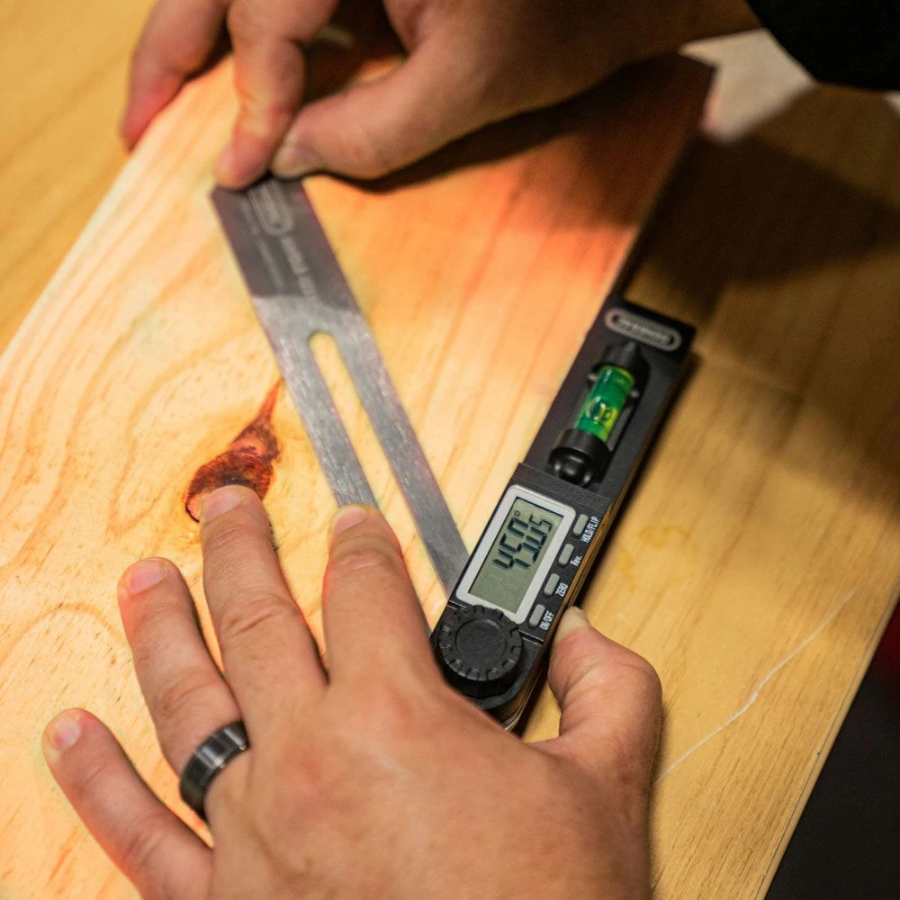 ANGLE-IZER® Digital T-Bevel with Bubble Level - Image 6